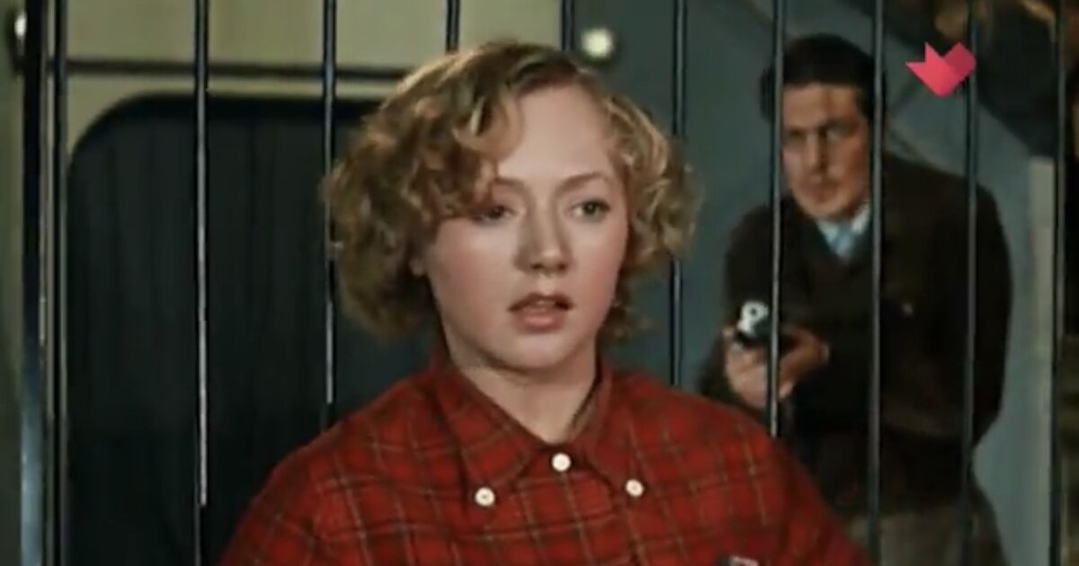 "Можно попрощаться с мамой?" Актрису Касаткину на съемках втолкнули в ...